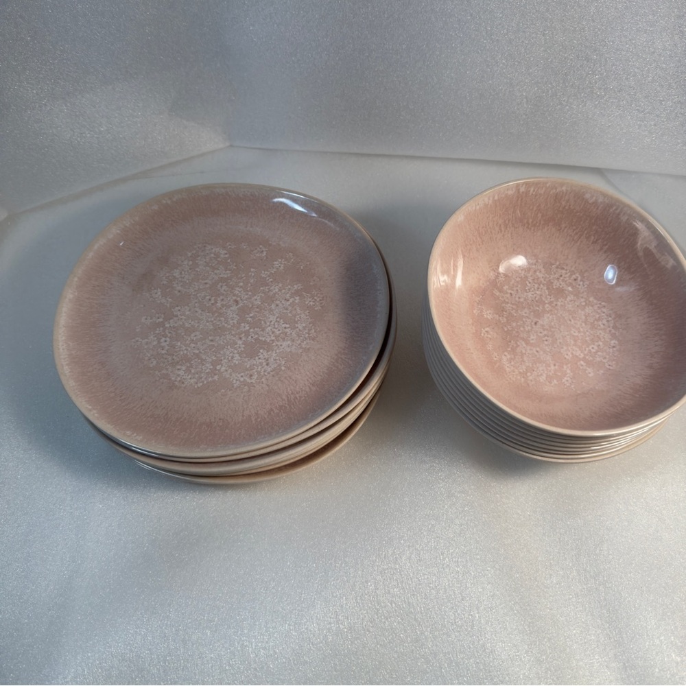 Anthropologie Dakota Melamine 16 Pc Set Service for 8 Taupe / Beige